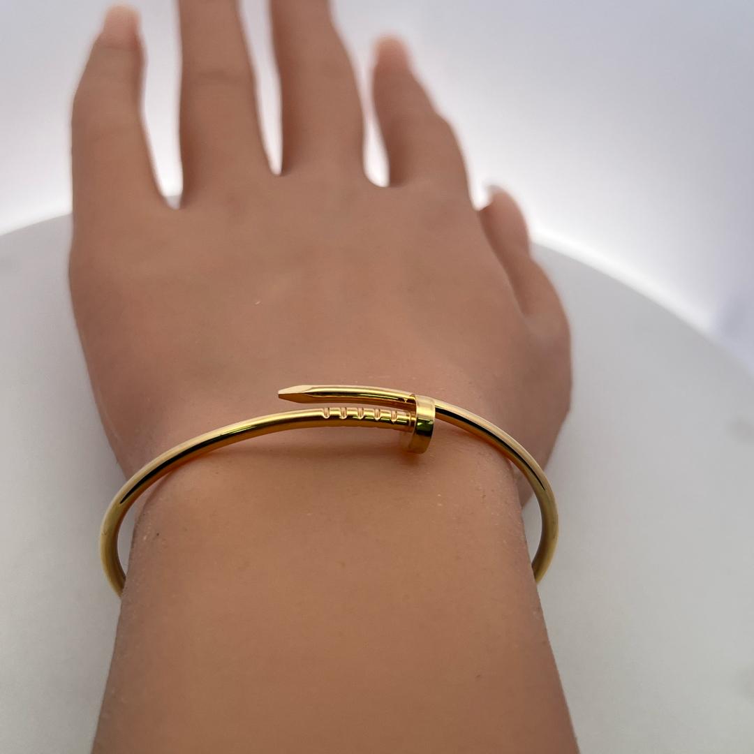 Cartier Vintage 18K Yellow Gold Juste Un Clou Bracelet 9.6 Grams Size 17