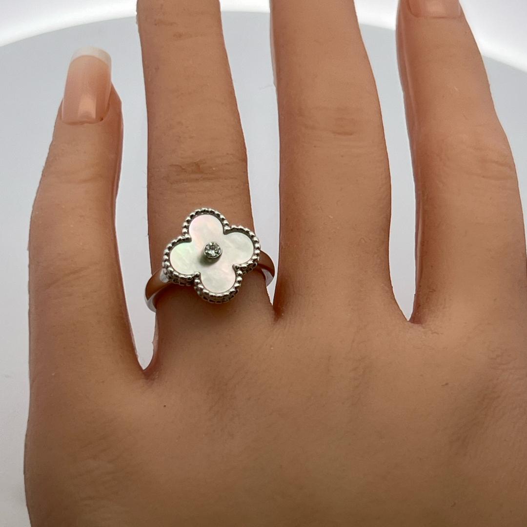 Van Cleef & Arpels 18K WG Cocktail Ring with 0.05ct Round F VS Diamond Size 7