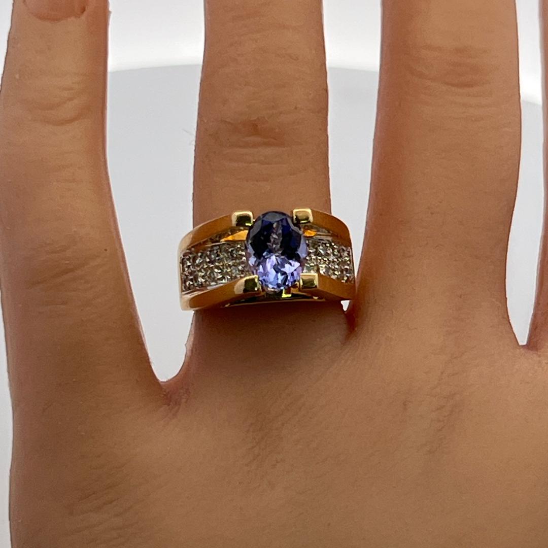 18K YG Cocoktail Ring with 0.2ct Round H VS Diamonds & 2.5ct Tanzanite Size 7