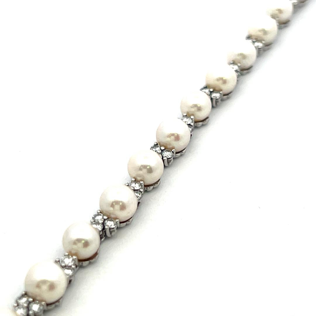 Platinum Link Necklace & Bracelet Set with 4.7ct Round F VS Diamonds & Pearls
