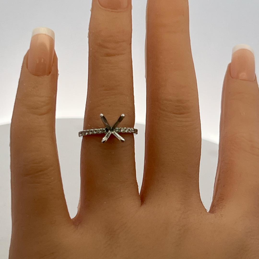 Platinum Semi Mount Ring with 0.26ct Round H SI Diamonds Fits 7.4x5.7 mm 1.00ct+