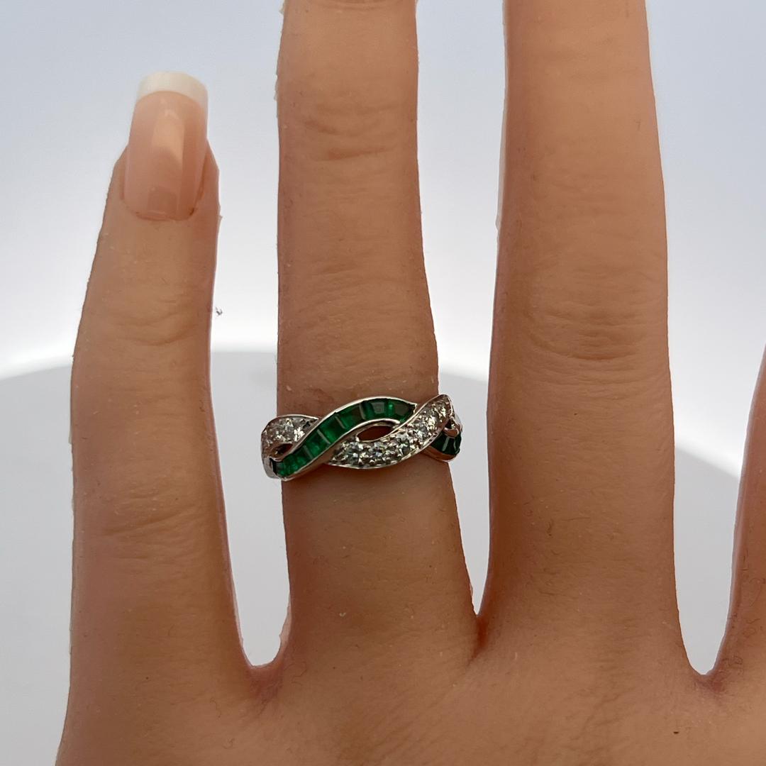 Tiffany & Co Platinum Band Ring 0.33ct Round F VS1 Diamond 0.7ct Emerald Size5.5