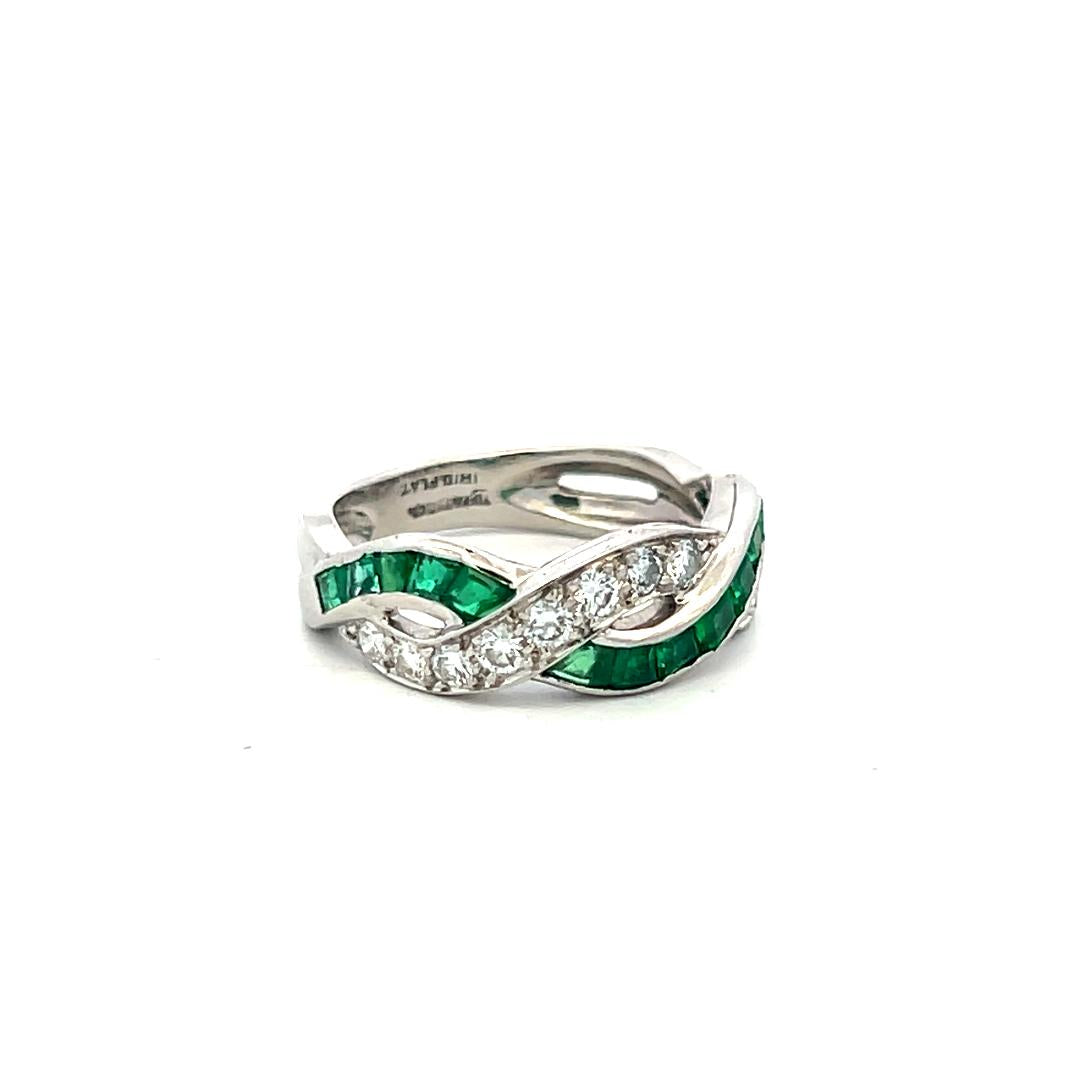 Tiffany & Co Platinum Band Ring 0.33ct Round F VS1 Diamond 0.7ct Emerald Size5.5