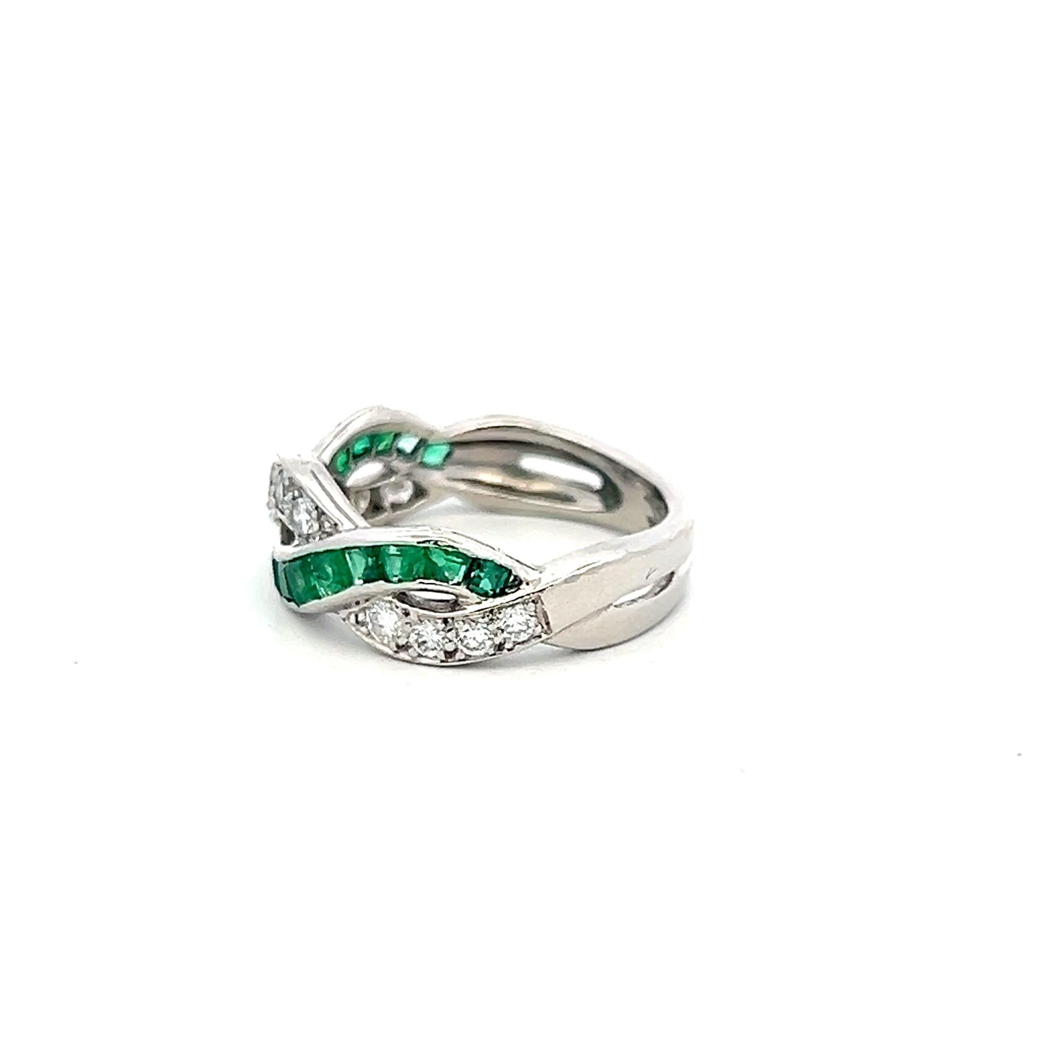 Tiffany & Co Platinum Band Ring 0.33ct Round F VS1 Diamond 0.7ct Emerald Size5.5