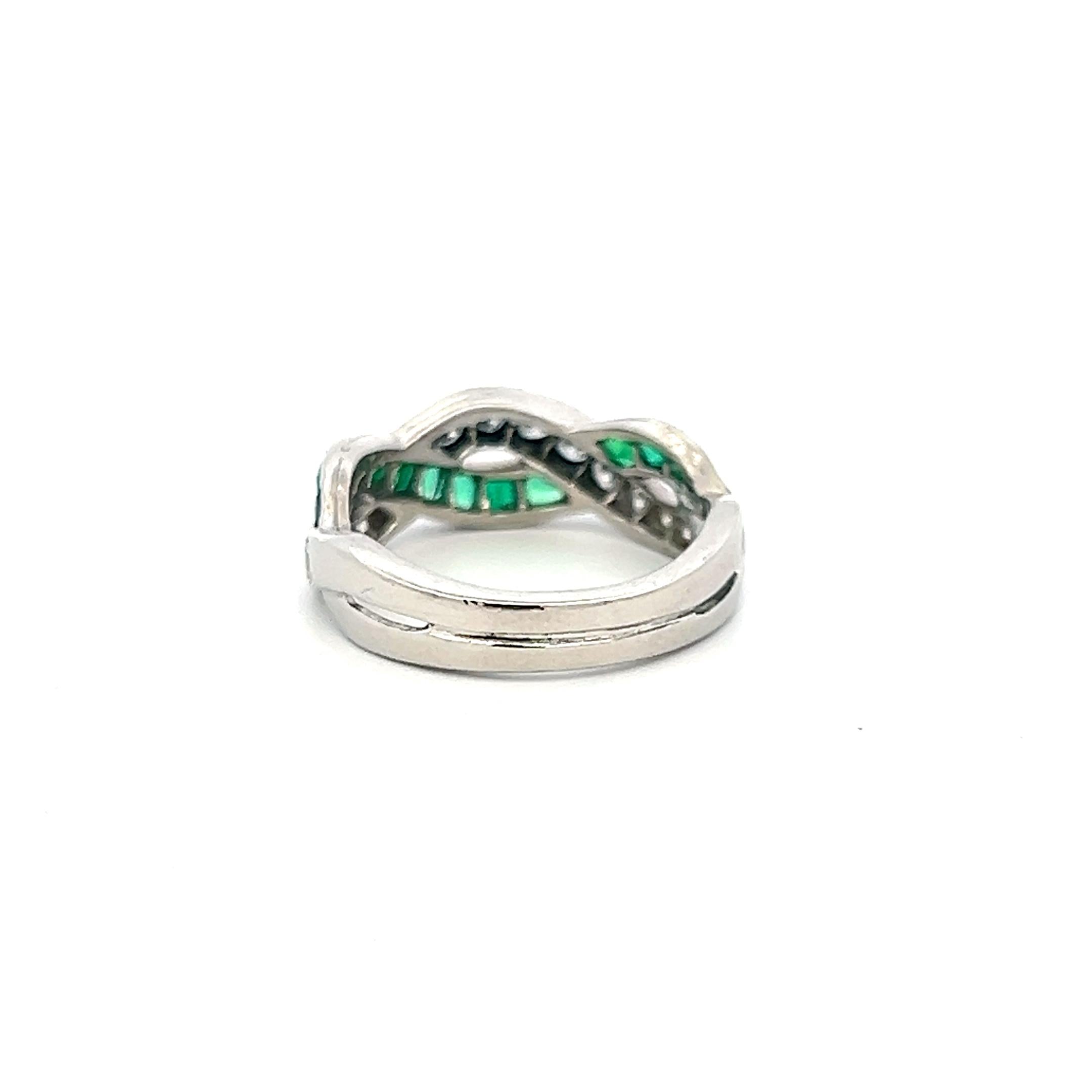 Tiffany & Co Platinum Band Ring 0.33ct Round F VS1 Diamond 0.7ct Emerald Size5.5