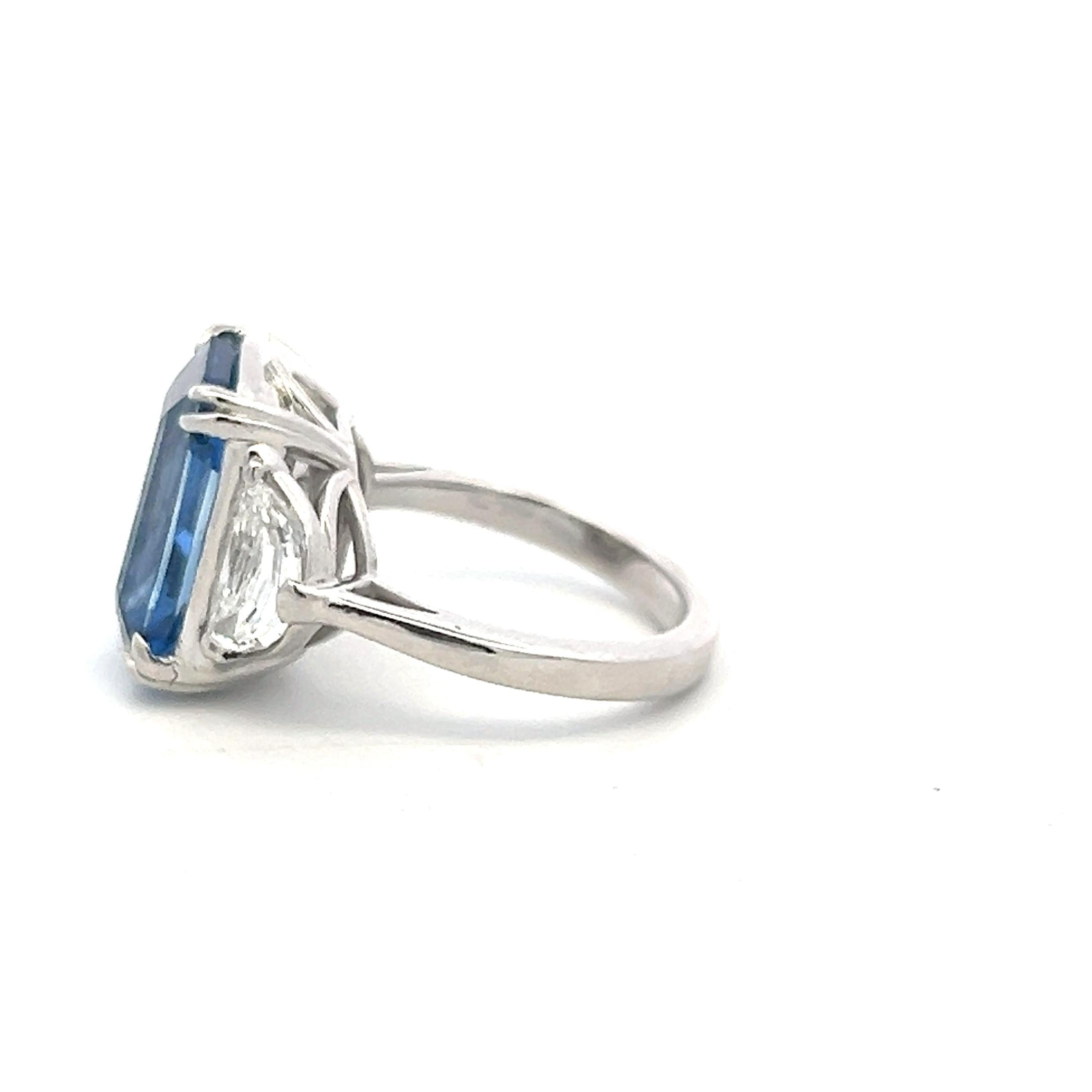 Platinum Three-Stone Ring 1.35ct Half Moon Shape Diamonds 11.57ct Sapphire GIA