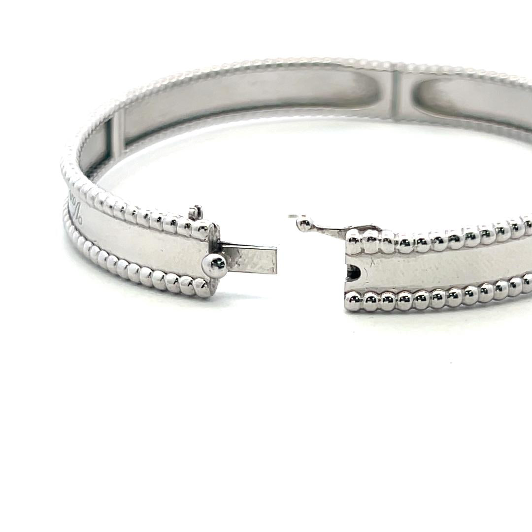 Van Cleef & Arpels Vintage 18 Karat White Gold Bangle Bracelet 22.87 Grams