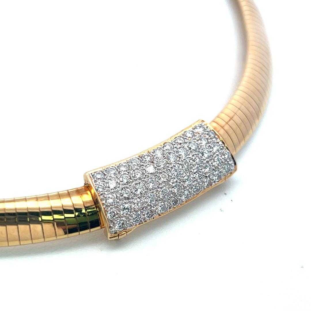 Vintage 18K Yellow Gold Collar Necklace with 1.5 Carat Round I-VS Diamonds