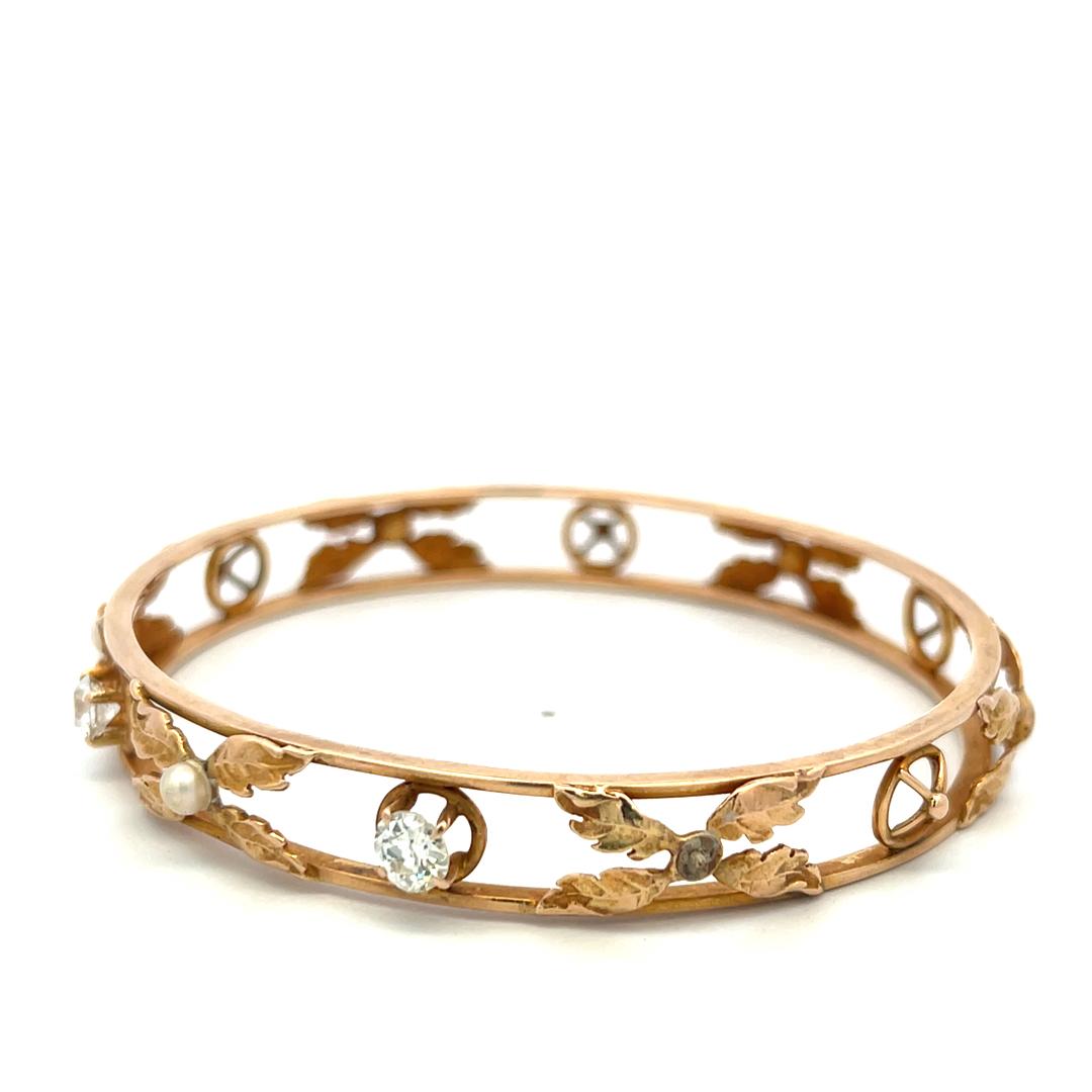 14K Yellow Gold Bangle Bracelet with 1.05 Carat Round H SI Diamonds 3.6mm Pearls