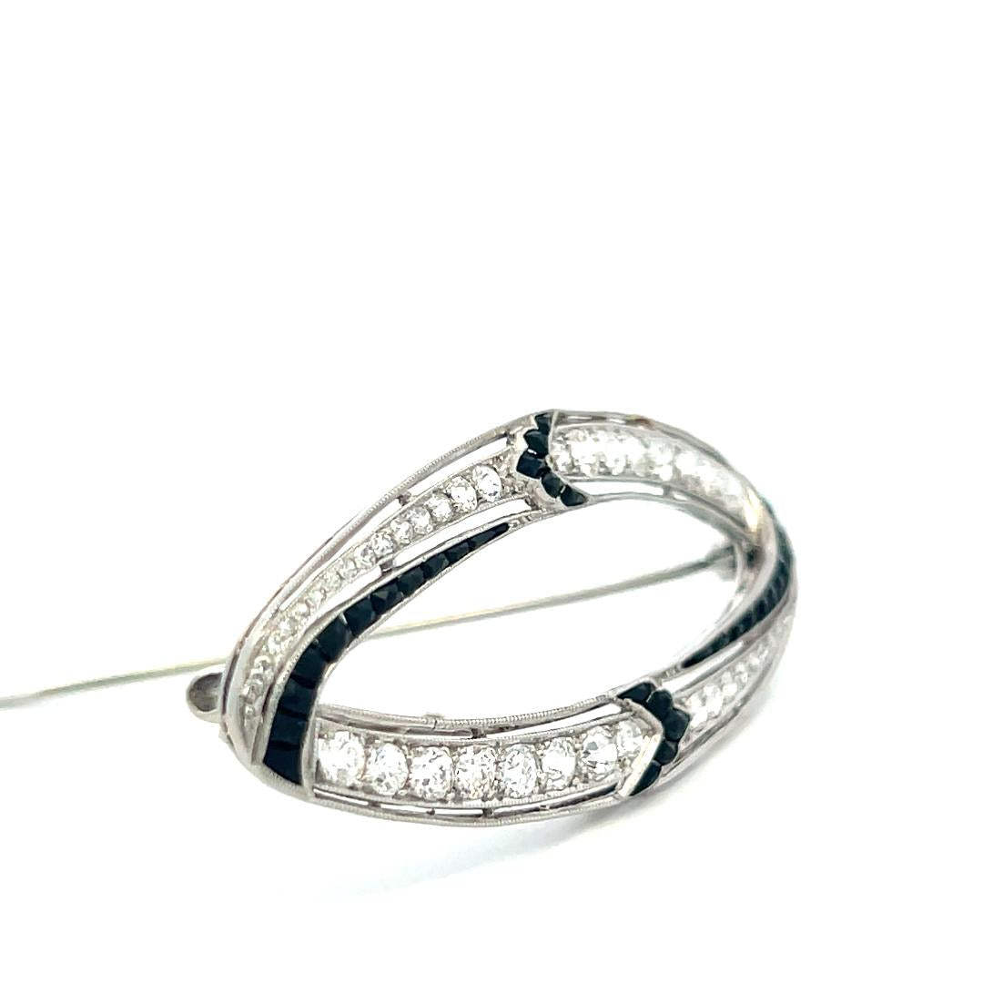 Vintage Platinum Pin Brooch with 1.6ct Old European H VS Diamonds 0.6-2.2mm Onyx