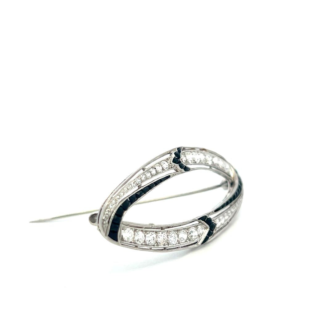 Vintage Platinum Pin Brooch with 1.6ct Old European H VS Diamonds 0.6-2.2mm Onyx