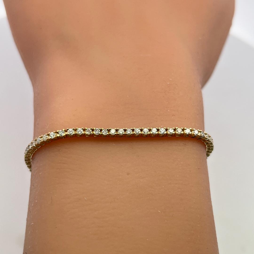 Vintage 14K Yellow Gold Tennis Bracelet with 1.77 Carat Round Diamonds