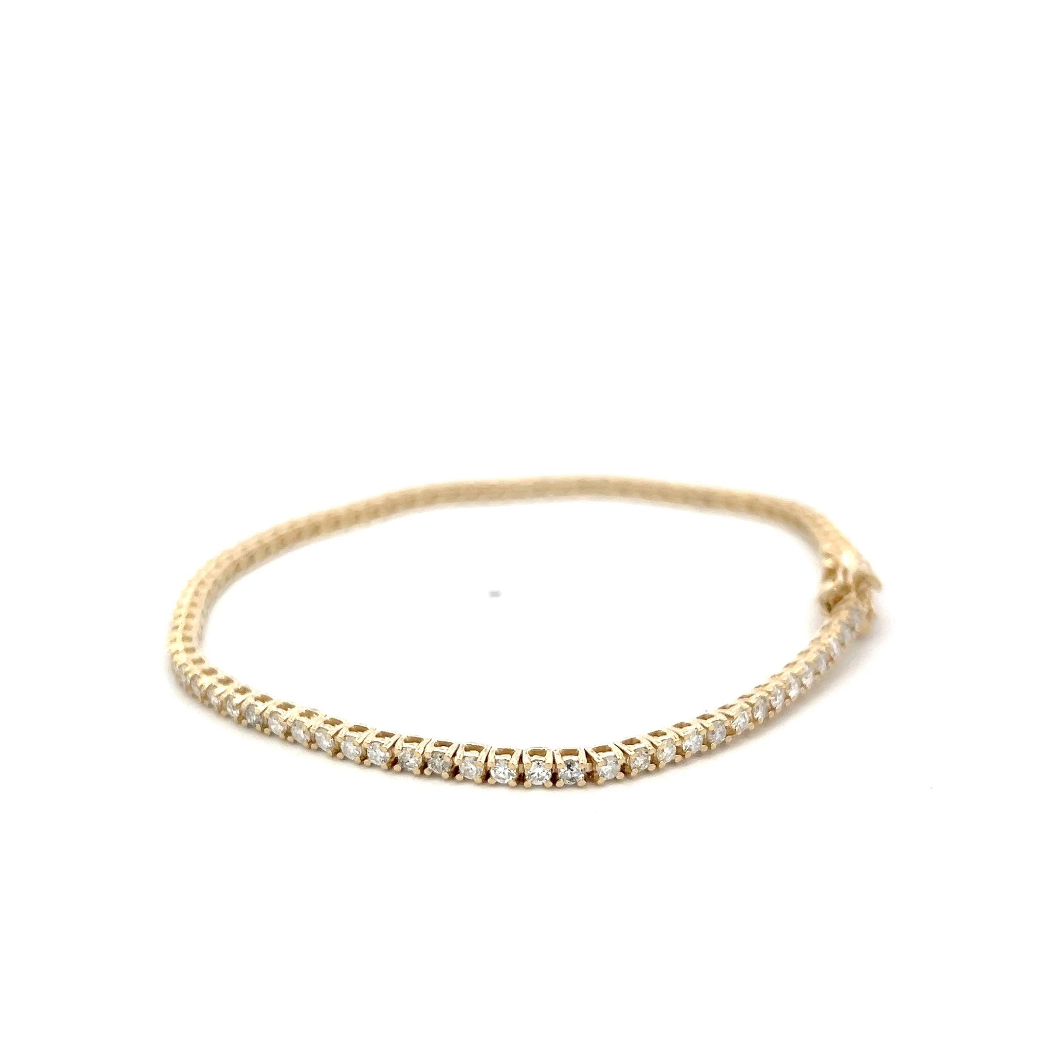 Vintage 14K Yellow Gold Tennis Bracelet with 1.77 Carat Round Diamonds