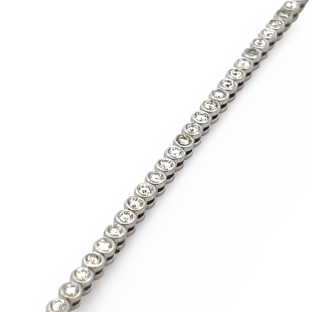 Vintage 14K White Gold Tennis Bracelet with 1.92 Carat Round Diamonds 9.51 Grams