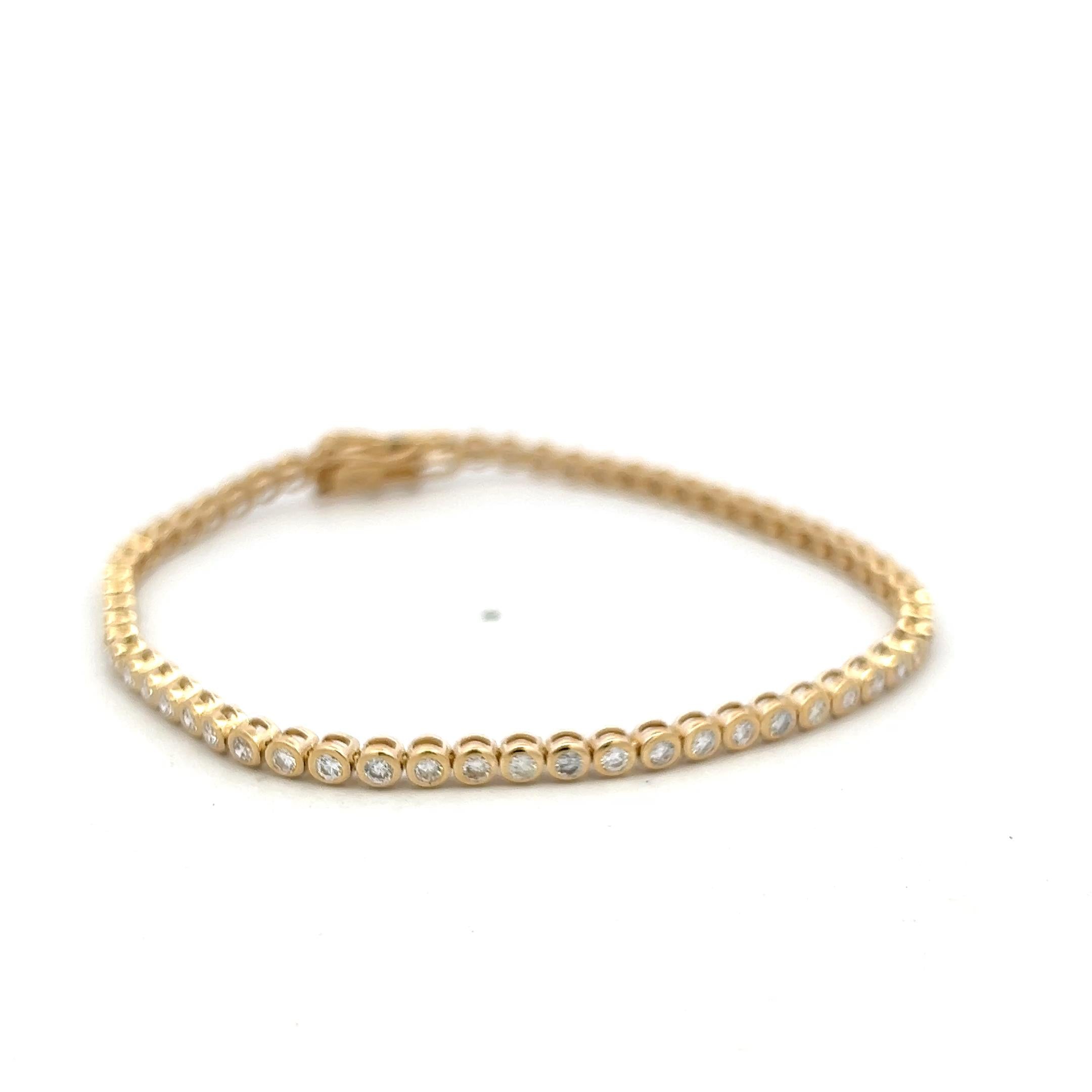 14K Yellow Gold Tennis Bracelet with 1.65 Carat Round H VS Diamonds