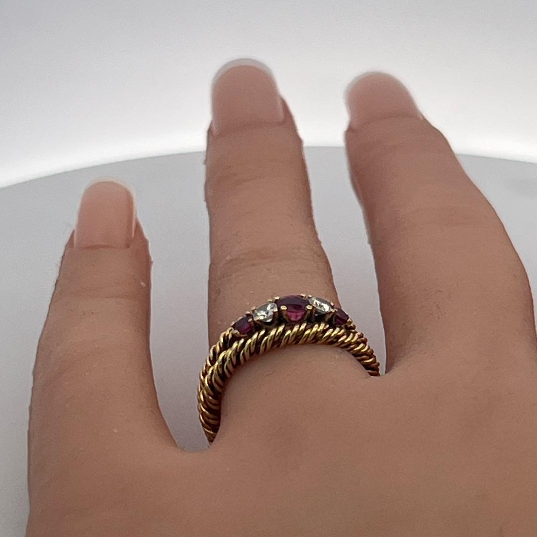 Estate 18K YG Band Ring with 0.2 Carat Round Diamonds & 0.3 Carat Ruby Size 6