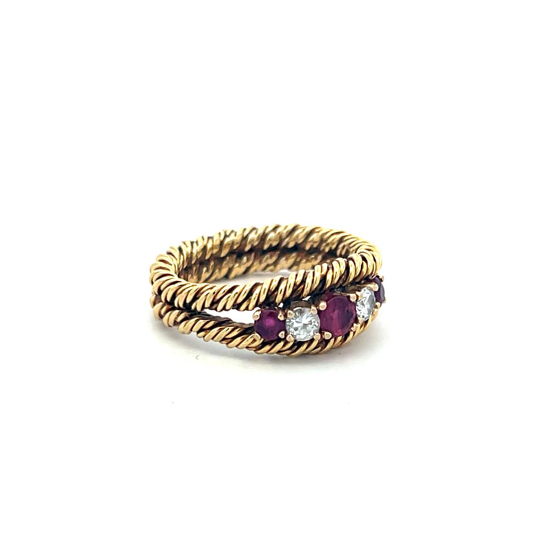 Estate 18K YG Band Ring with 0.2 Carat Round Diamonds & 0.3 Carat Ruby Size 6