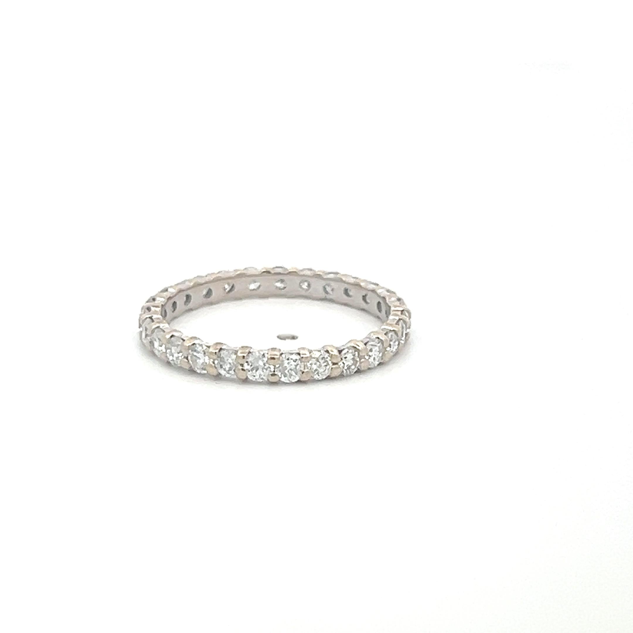 14K White Gold Eternity Band Ring with 0.89 Carat Round H SI Diamonds Size 6.5