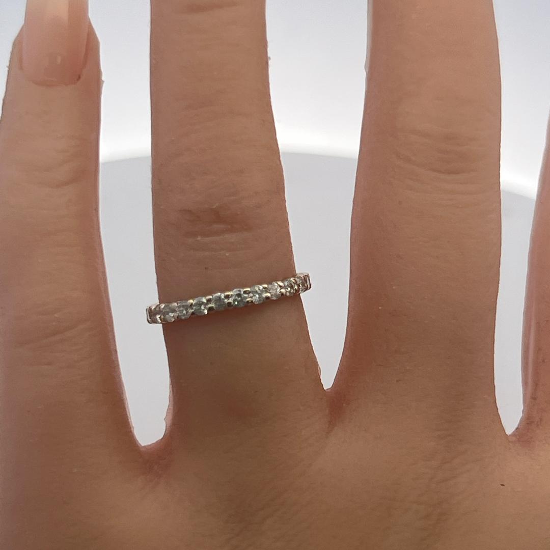 14K White Gold Eternity Band Ring with 0.89 Carat Round H SI Diamonds Size 6.5