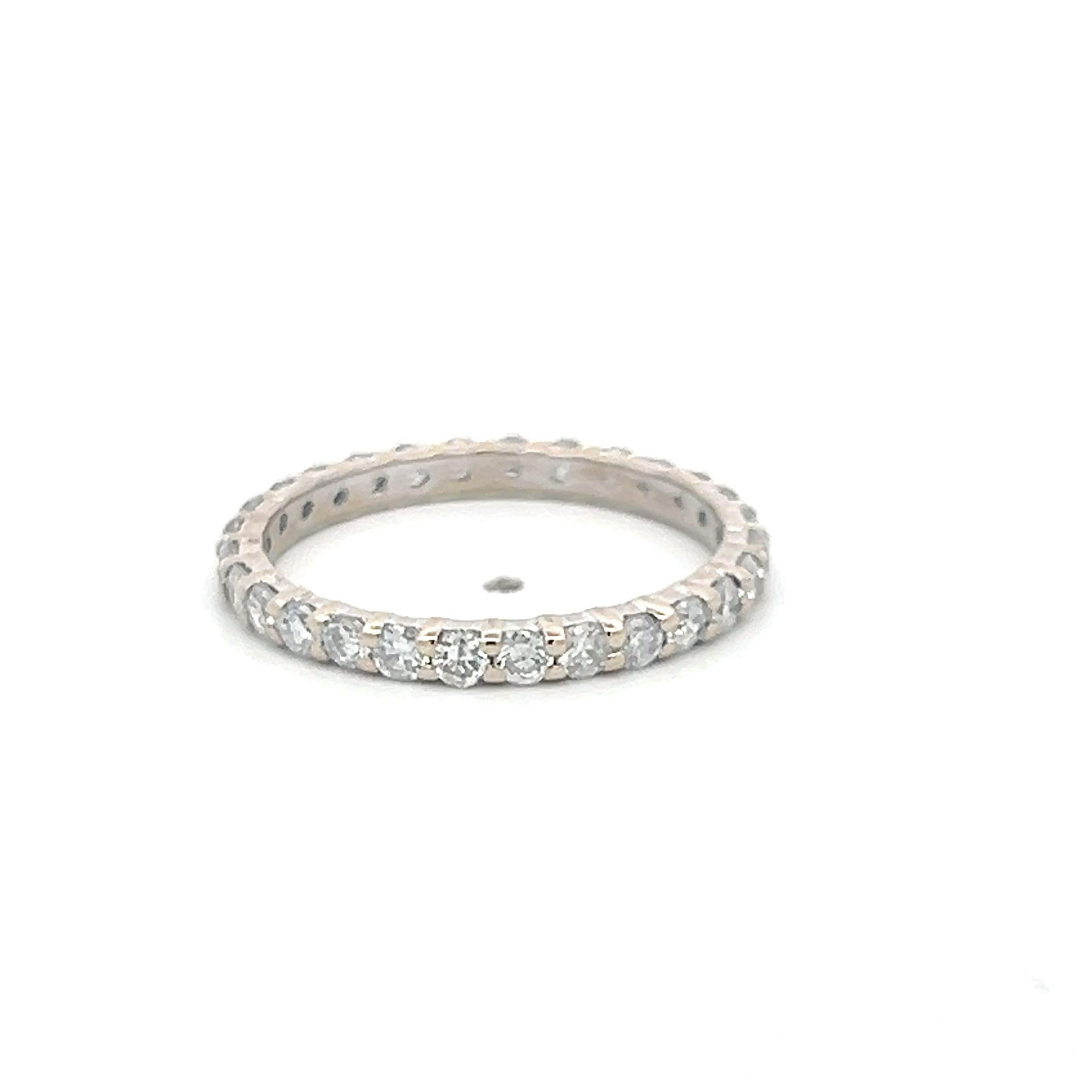 18K White Gold Eternity Band Ring with 0.95 Carat Round H SI Diamonds Size 6.5