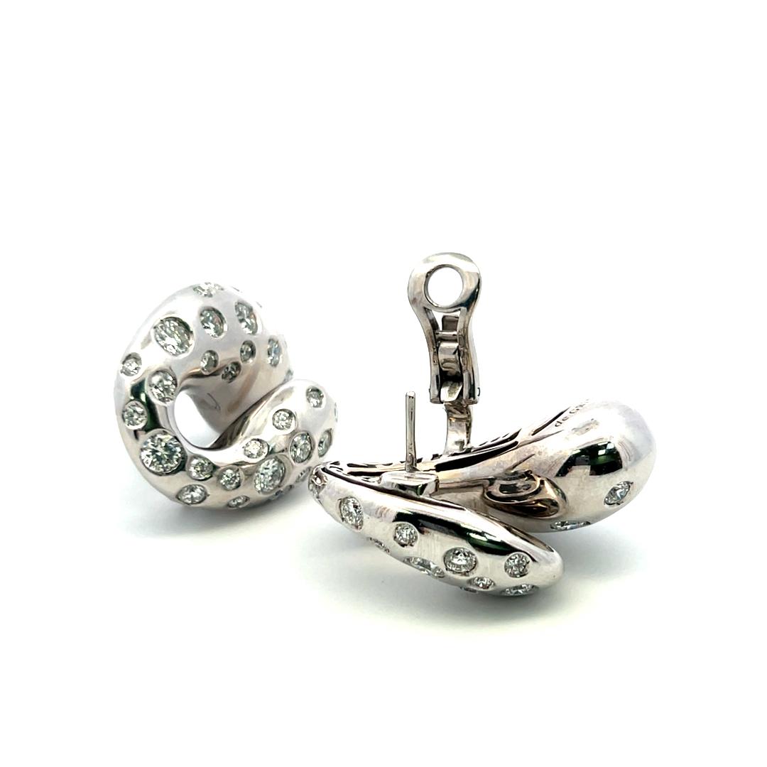 De Grisogono 18K White Gold Clip-On Earrings with 6.18 Carat Round F-VS Diamonds
