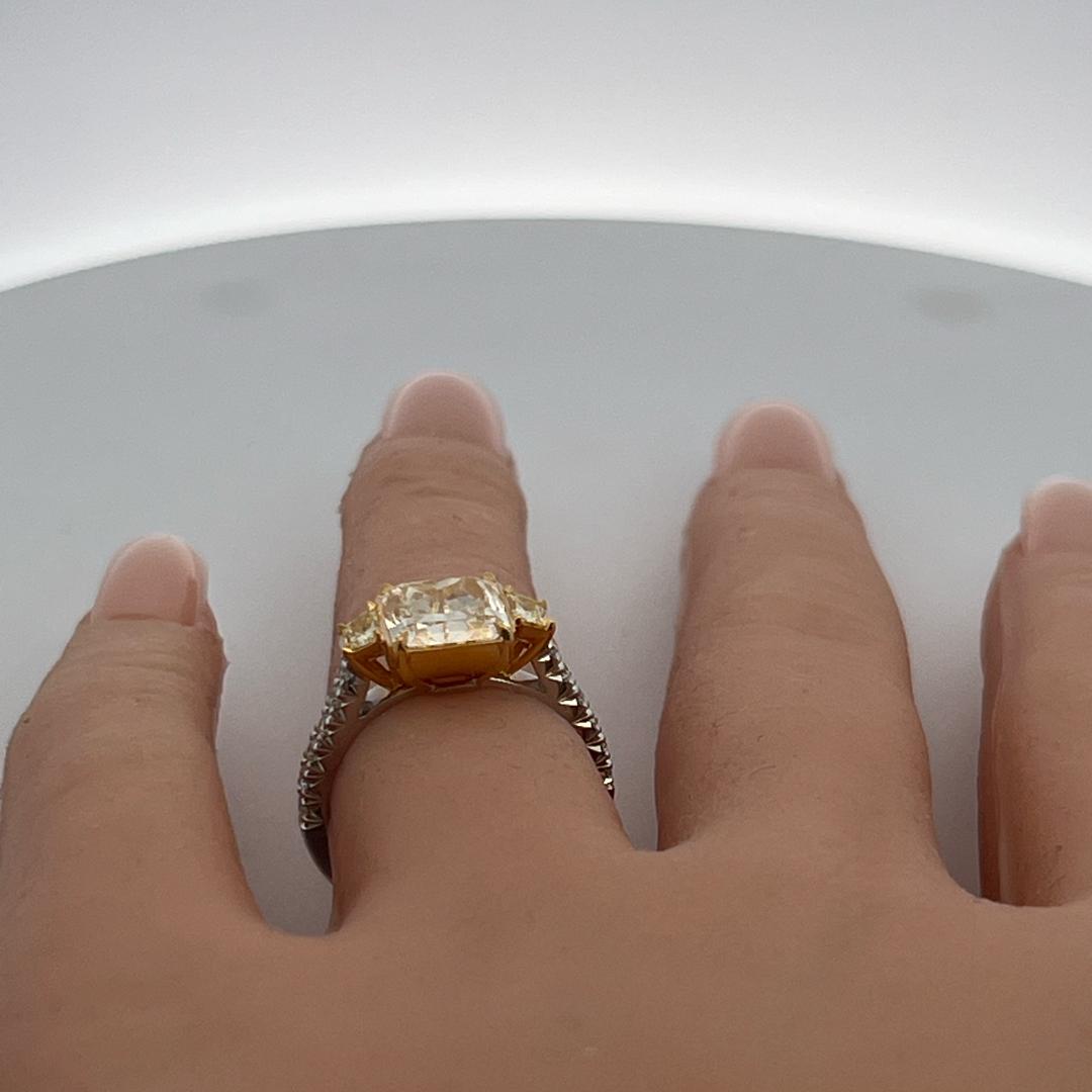 18K Two Tone Gold Engagement Ring 2.61ct Radiant & Mixed Cut Diamonds S VVS2 GIA