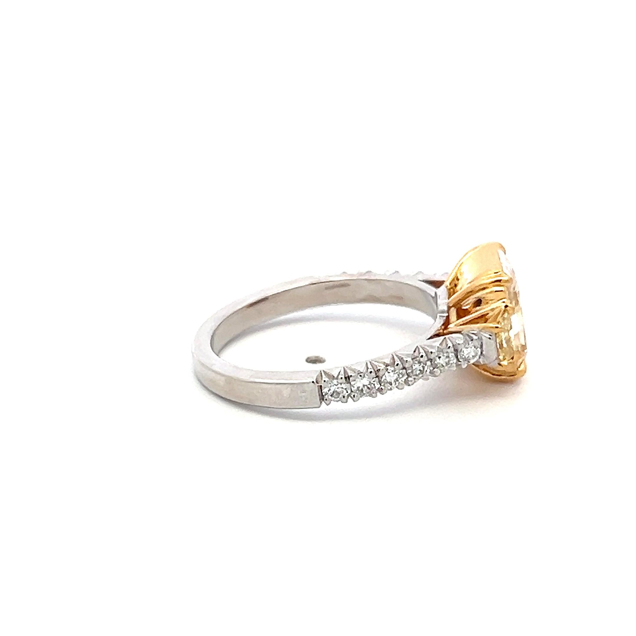 18K Two Tone Gold Engagement Ring 2.61ct Radiant & Mixed Cut Diamonds S VVS2 GIA