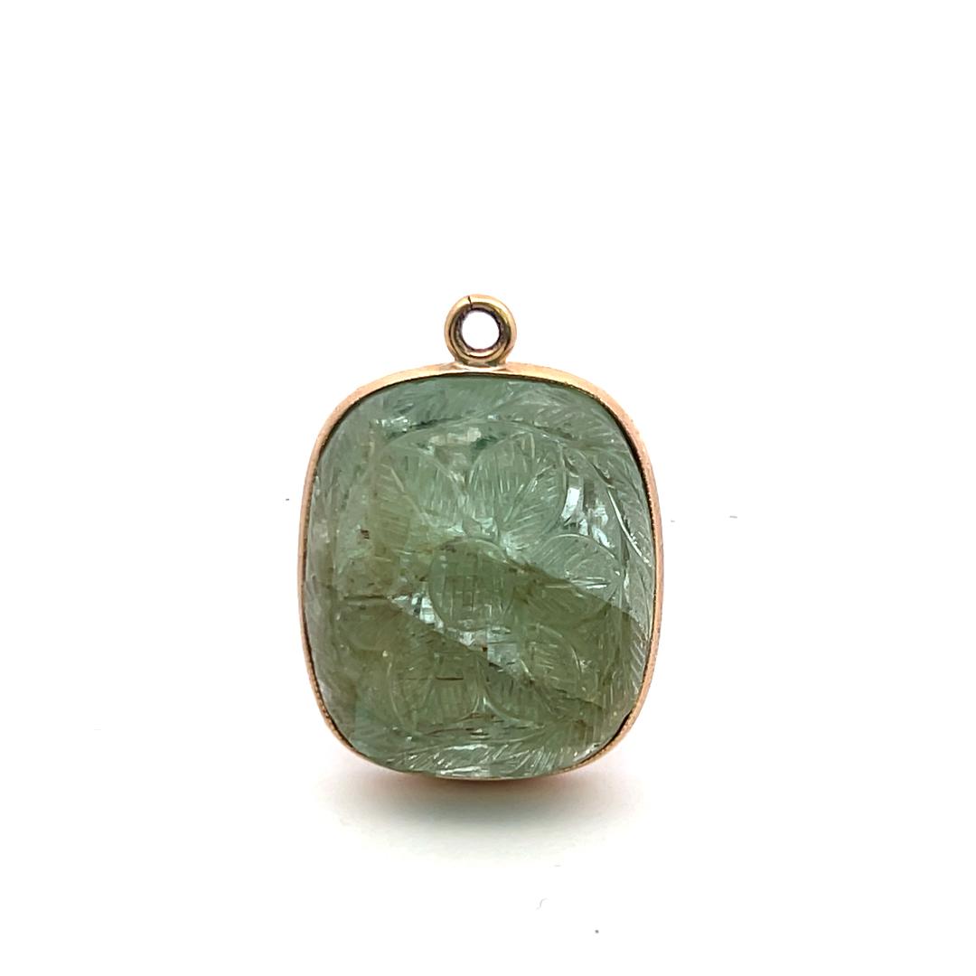 Vintage 14 Karat Yellow Gold Pin Brooch with 20x23 MM Carved Emerald