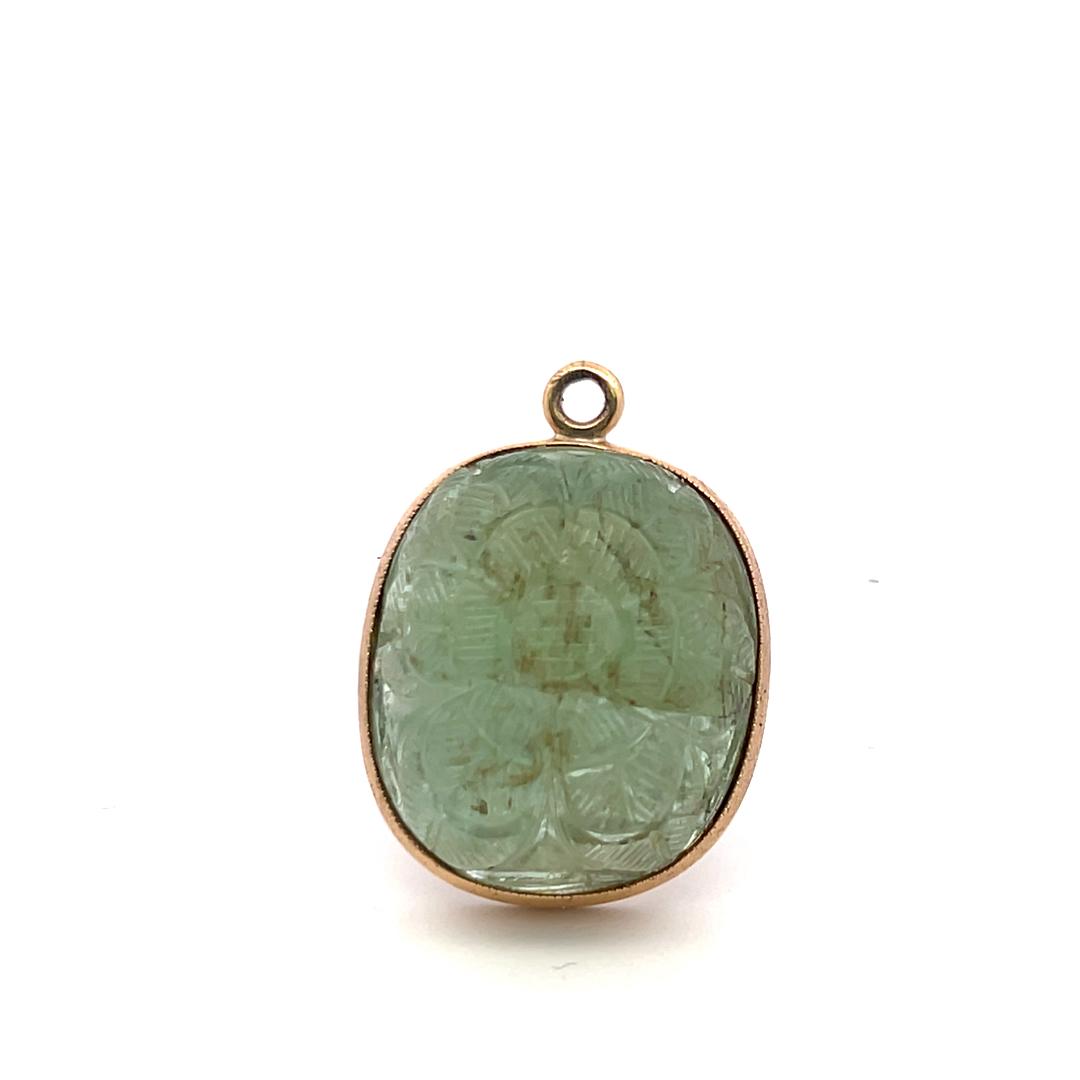 Vintage 14 Karat Yellow Gold Pin Brooch with 20x23 MM Carved Emerald