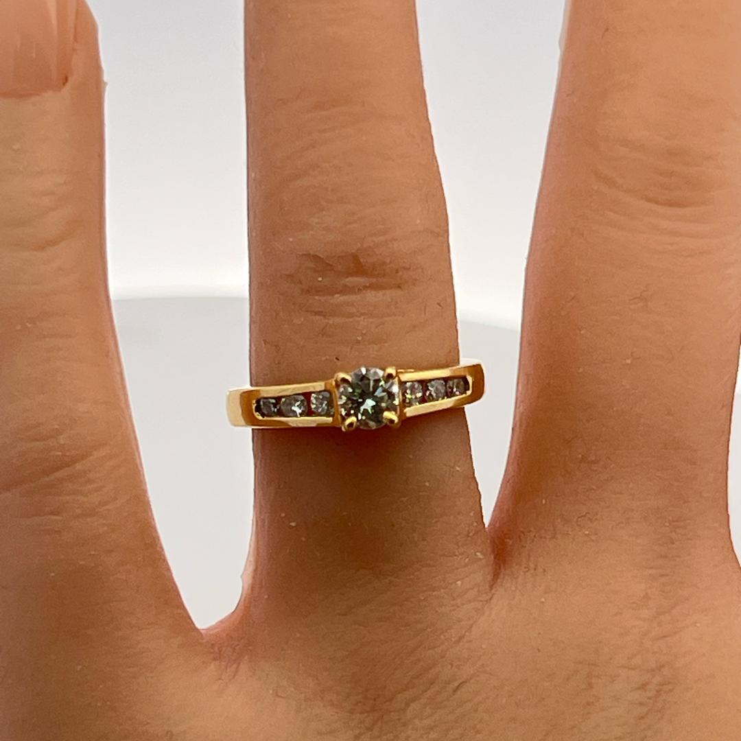 18K Yellow Gold Engagement Ring with 0.8 Carat Round Diamonds Size 6.25