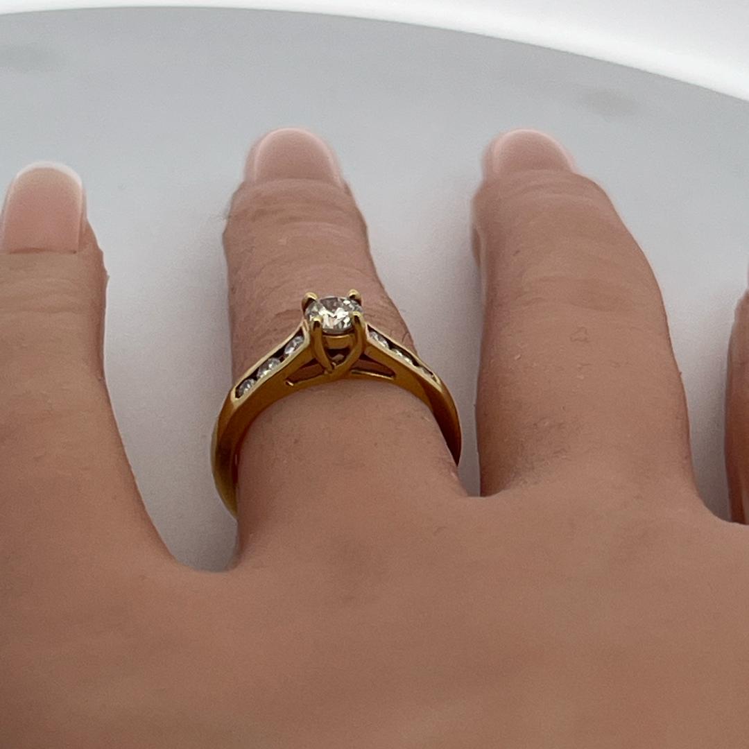 18K Yellow Gold Engagement Ring with 0.8 Carat Round Diamonds Size 6.25