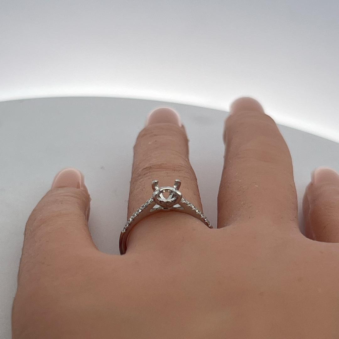 14K White Gold Semi Mount Ring 0.2ct Round G VS Diamonds Fits 5.57mm 0.70ct+