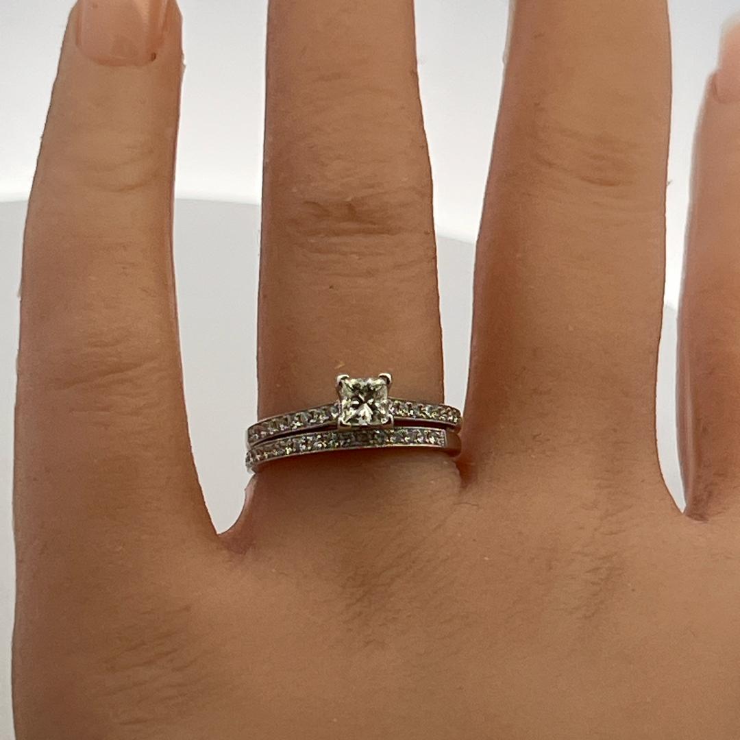 14K White Gold Engagement Ring 0.67ct Princess & Round Cut Diamonds Size 6.25