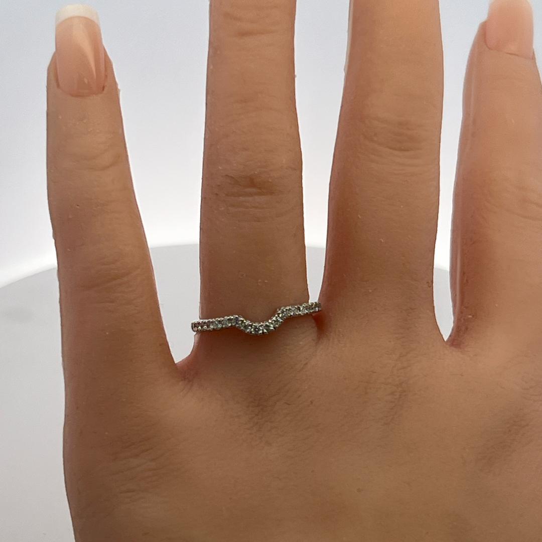 14K White Gold Band Ring with 0.25 Carat Lab-Grown Round Diamonds Size 7