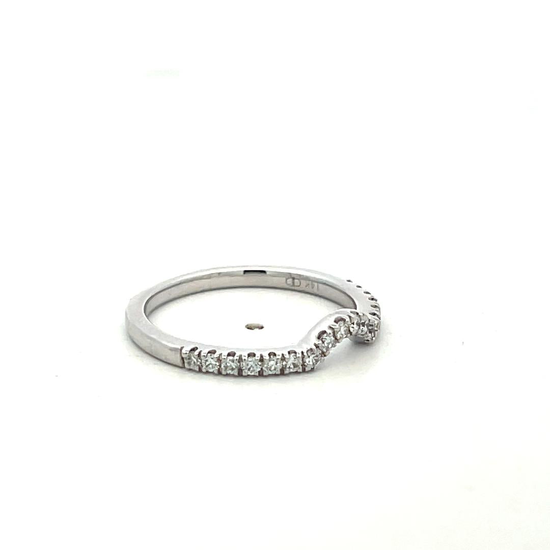 14K White Gold Band Ring with 0.25 Carat Lab-Grown Round Diamonds Size 7