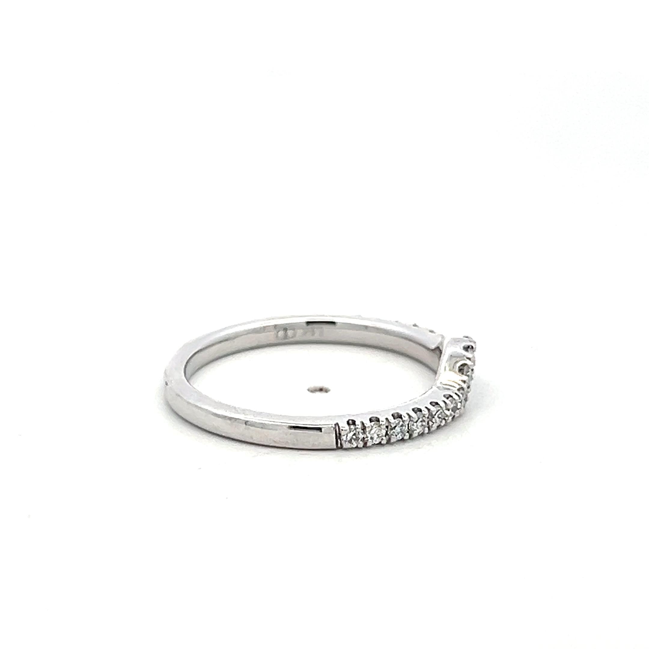 14K White Gold Band Ring with 0.25 Carat Lab-Grown Round Diamonds Size 7