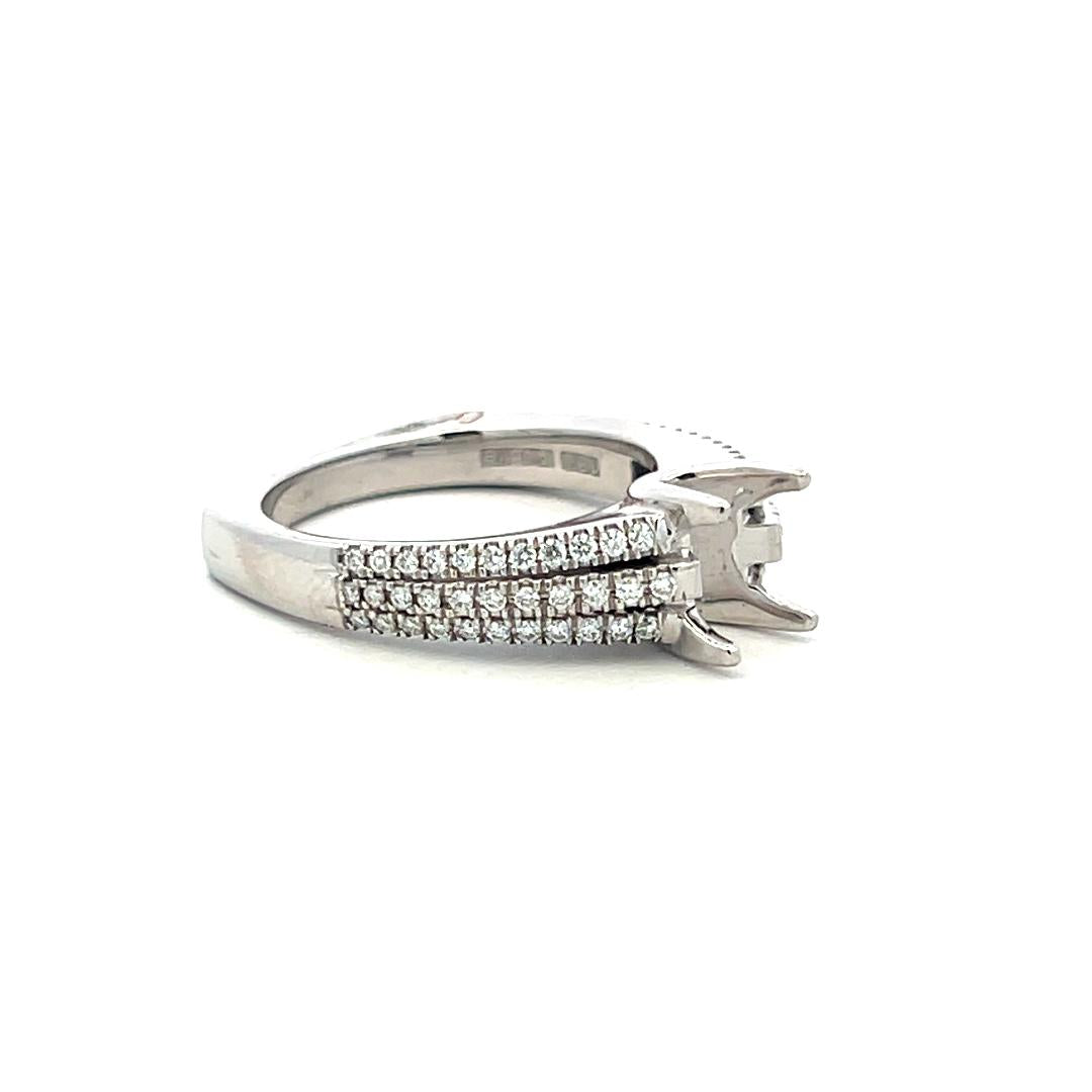 14K White Gold Semi Mount Ring with 0.33ct Round Diamond Fits 5.6x4.2mm 0.75ct