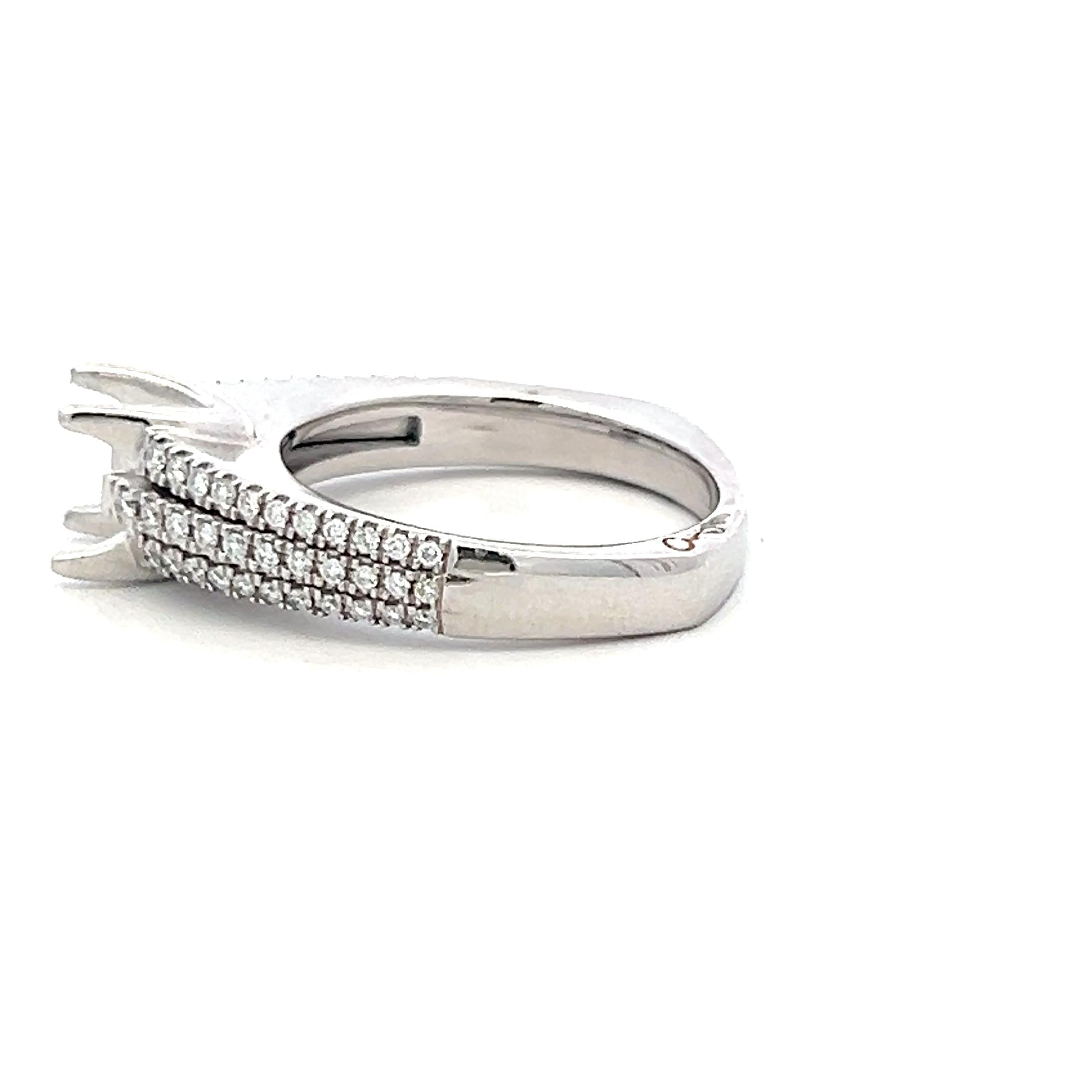 14K White Gold Semi Mount Ring with 0.33ct Round Diamond Fits 5.6x4.2mm 0.75ct