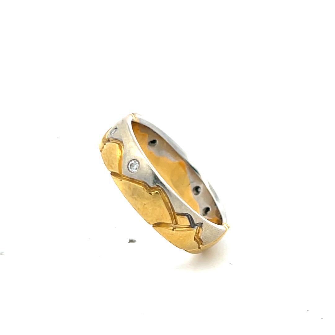 Vintage 18K Two Tone Gold-Platinum Band Ring 0.03 Carat Round Diamonds Size 8.5