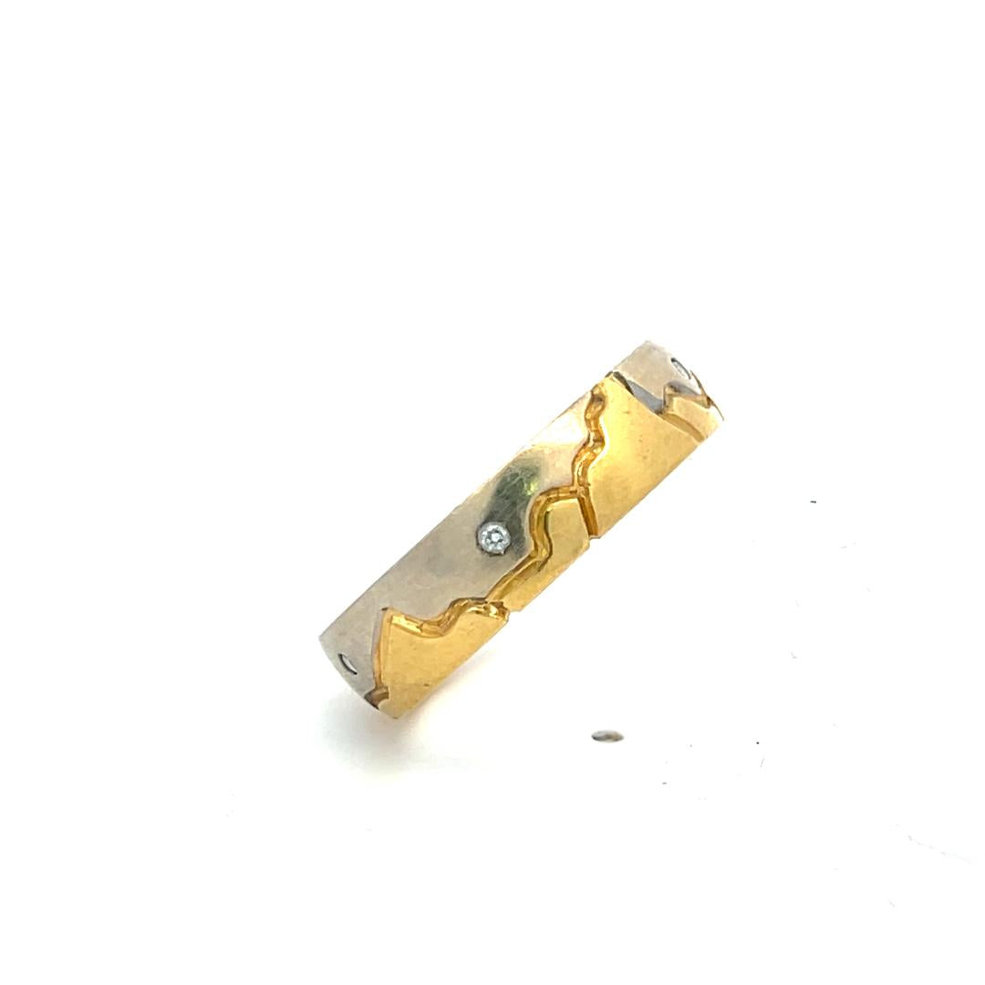Vintage 18K Two Tone Gold-Platinum Band Ring 0.03 Carat Round Diamonds Size 8.5