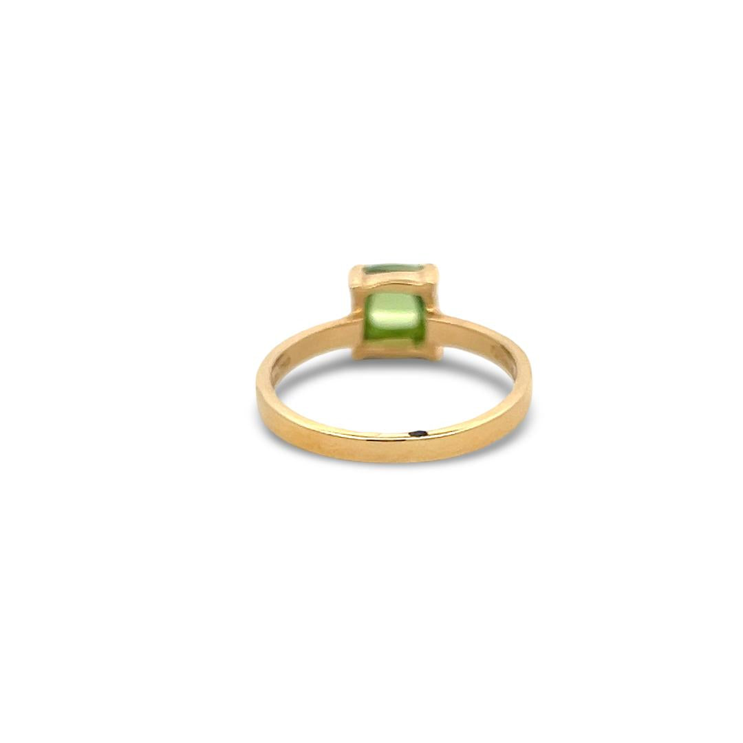 Tiffany & Co 18K Yellow Gold Engagement Ring with 7.2x6.8mm Peridot Size 7.75