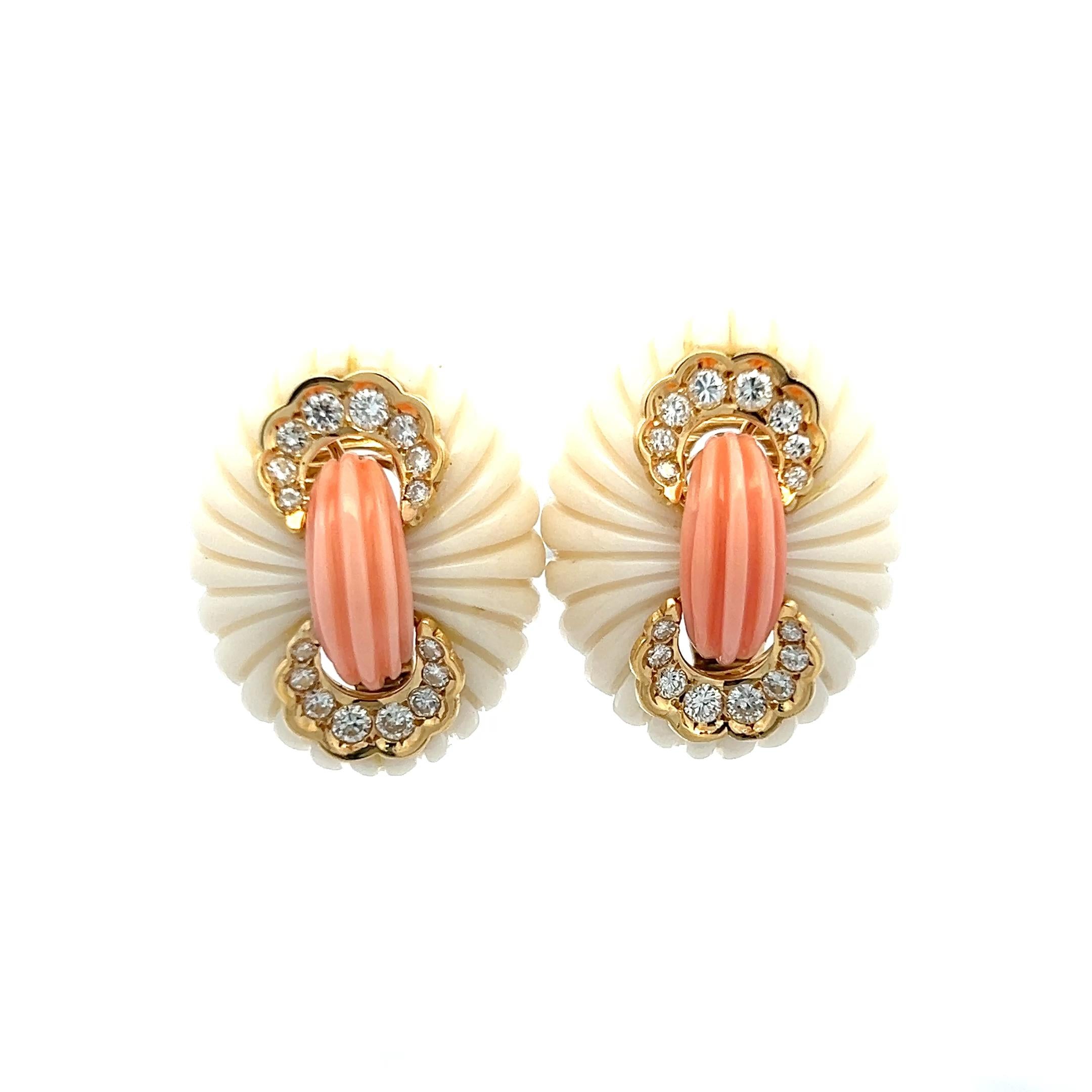 Van Cleef & Arpels 18K Yellow Gold Clip On Earrings with Coral 1.6ct Diamonds