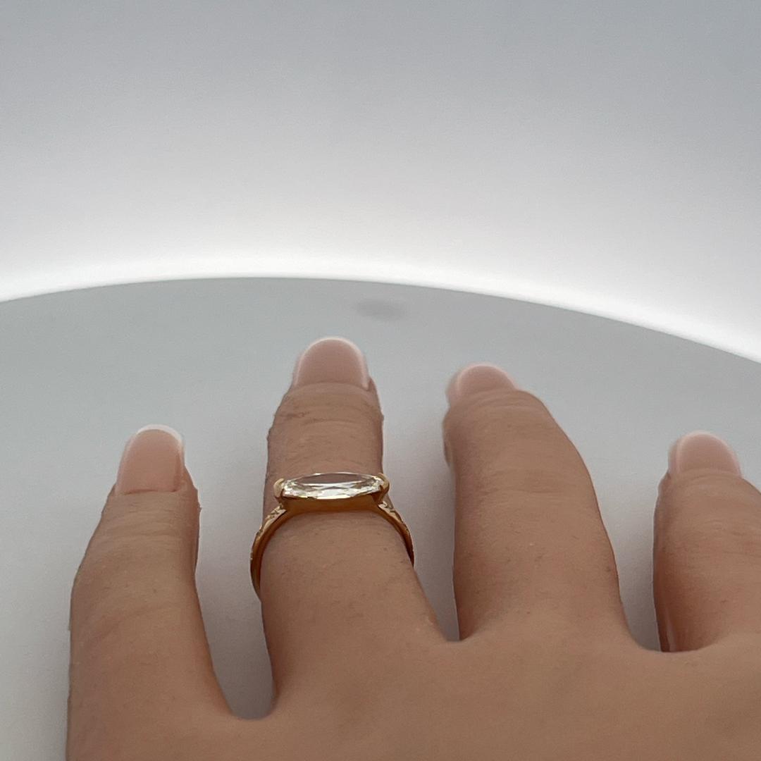 18K Yellow Gold Engagement Ring with 1.12ct Oval & Round Diamonds G VS1 GIA