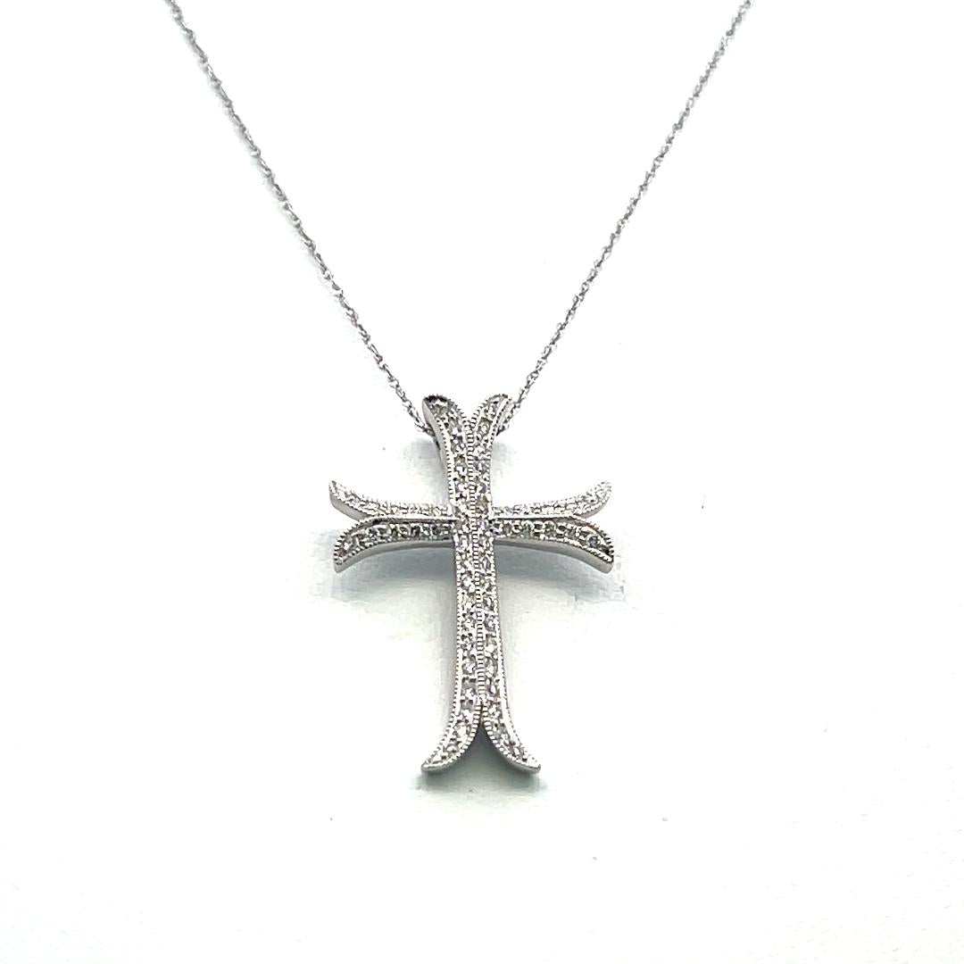 14K White Gold Cross Pendant Necklace 0.26 Carat Round G VS Diamonds 18 Inch