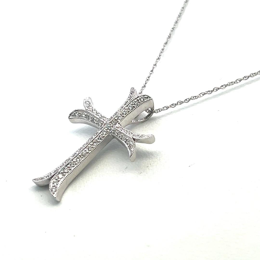 14K White Gold Cross Pendant Necklace 0.26 Carat Round G VS Diamonds 18 Inch