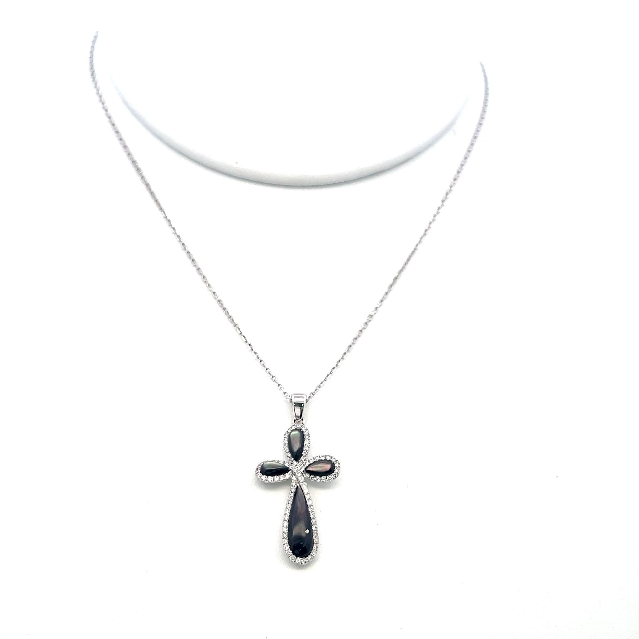 14K White Gold Cross Pendant Necklace 0.34 Carat Round G VS Diamonds 18 Inch