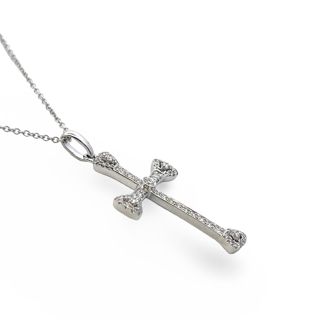 14K White Gold Cross Pendant Neckalce with 0.25 Carat Round G VS Diamonds 18in