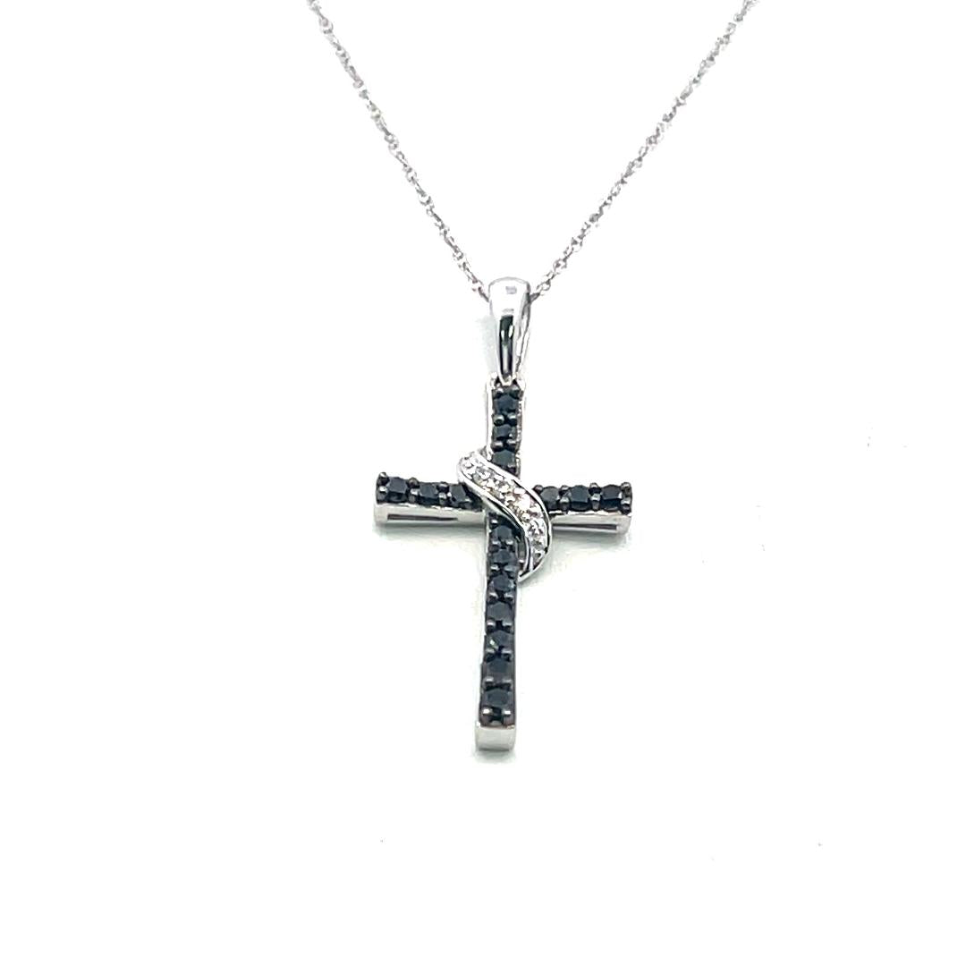 14K White Gold Cross Pendant Necklace with 0.24 Carat Round G VS Diamonds
