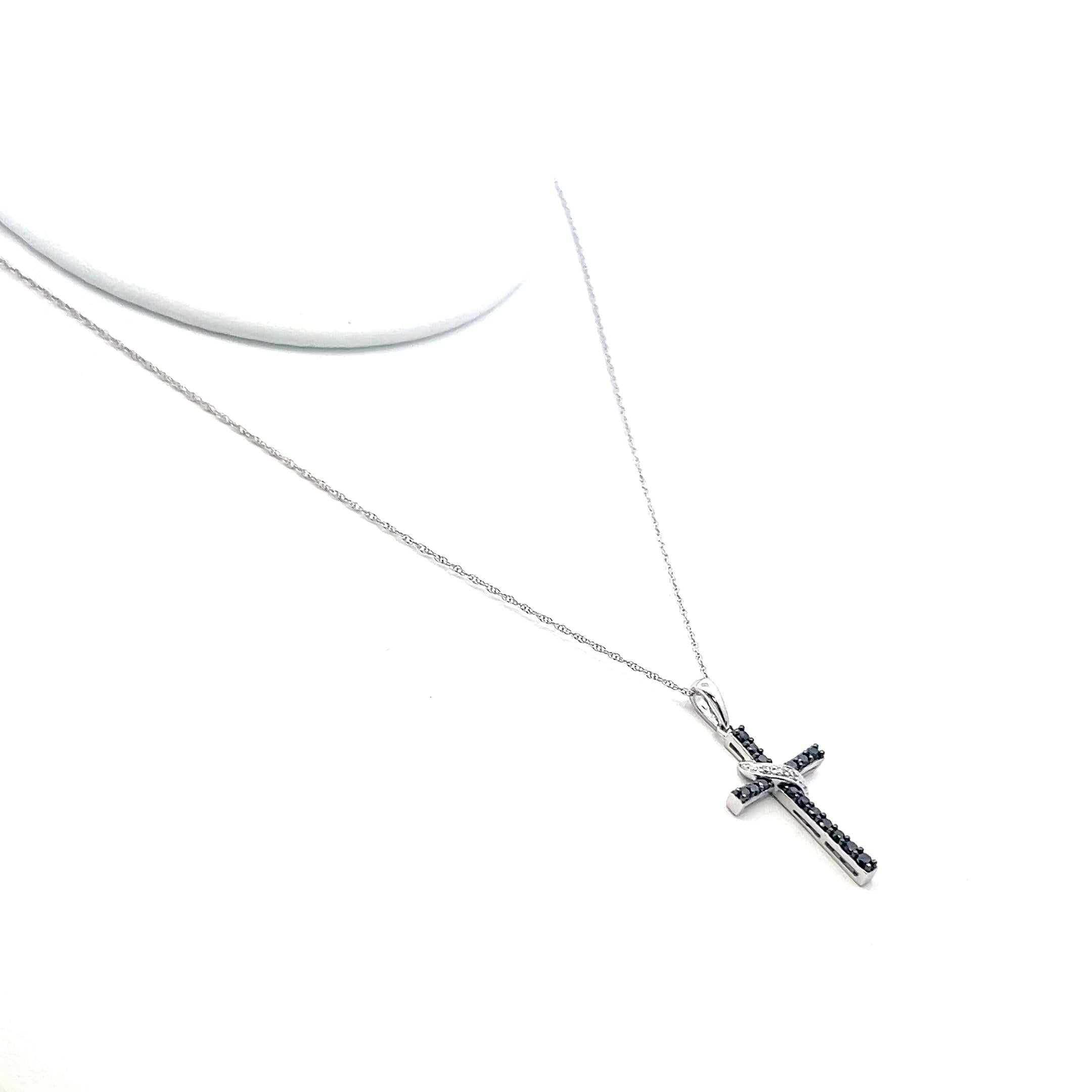 14K White Gold Cross Pendant Necklace with 0.24 Carat Round G VS Diamonds