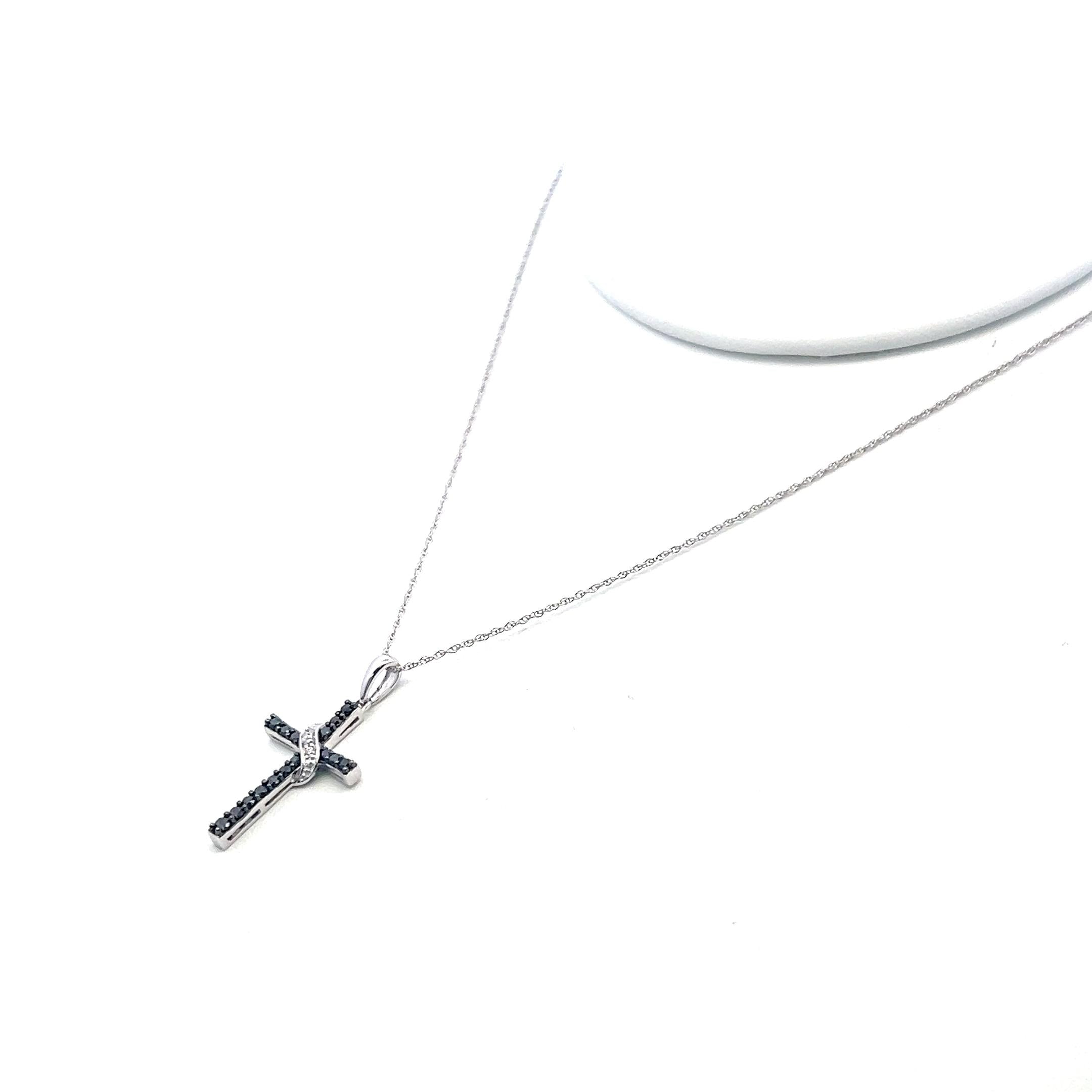14K White Gold Cross Pendant Necklace with 0.24 Carat Round G VS Diamonds
